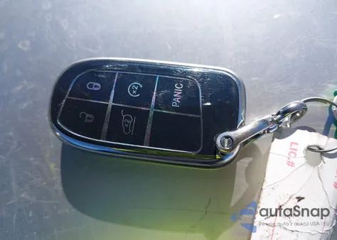 2020 Jeep Compass Limited 4X4 from USA, damaged, VIN 3C4NJDCB0LT215599